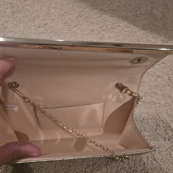 Purse - Picture 3 of 5